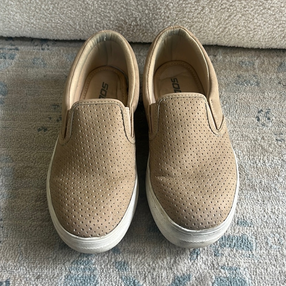 Super cute tan slip ons
